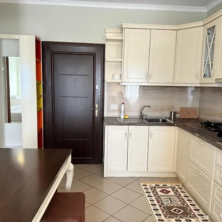 Rei Apartment